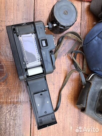 Фотоаппараты Зенит, футляры Киев, Зенит