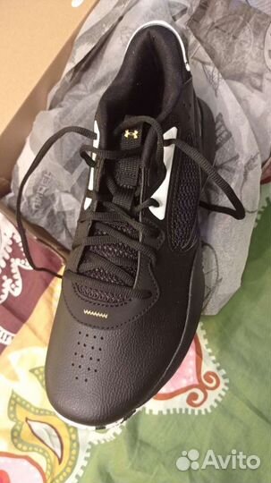 Under Armour баскетбольные кроссовки M10W11.5