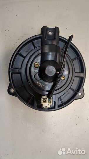 Двигатель отопителя Mitsubishi Montero Sport / Paj