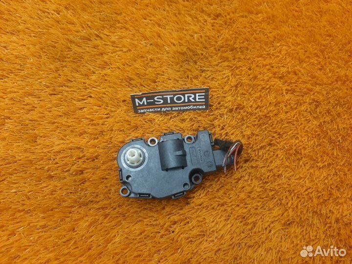 Привод заслонки отопителя Mercedes-Benz E-Class