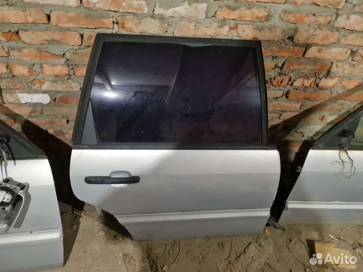 Двери на passat б4