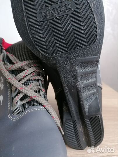 Лыжные ботинки