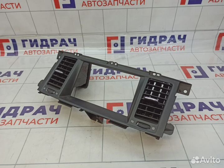 Рамка магнитолы Infiniti QX56 (Z62) 68270-1LA0A