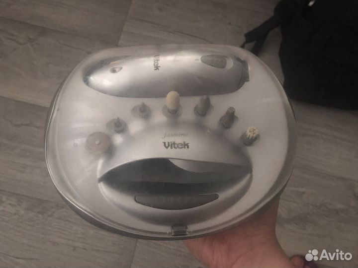 Маникюрный набор vitek jasmine