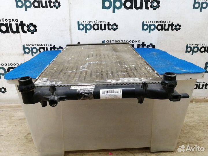 Радиатор охлаждения 1K0 121 251 DL Volkswagen