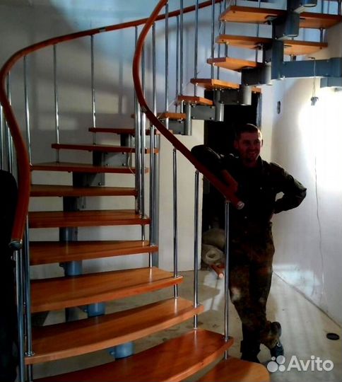 Лестница в коттедж