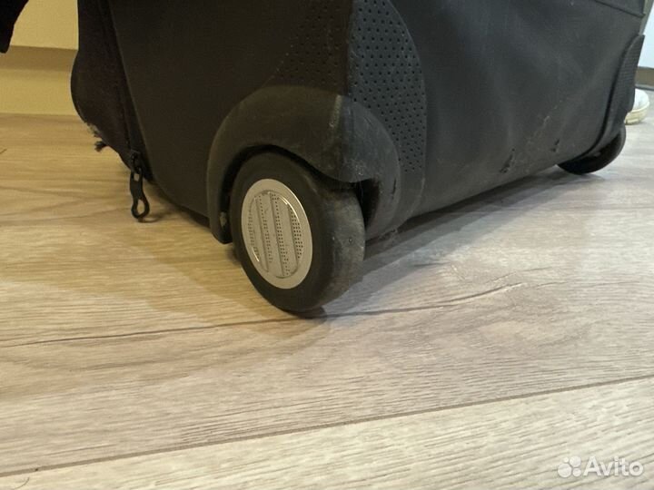 Чемодан адидас