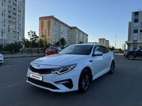 Kia Optima 2.0 AT, 2018, 138 000 км, с пробегом, цена 1 399 000 руб.