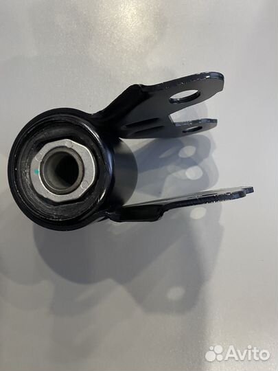 Сайлентблок нижнего рычага задний левый Ford Focus