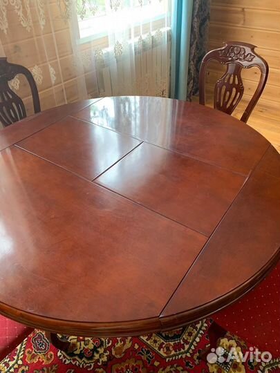 Кухонный стол деревянный