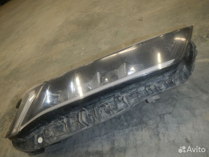 Фара правая, Kia K5