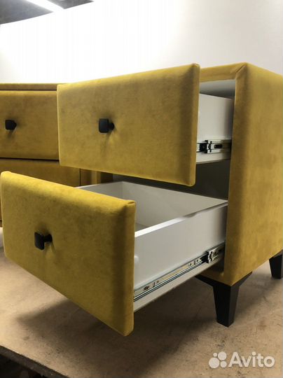 Тумба прикроватная