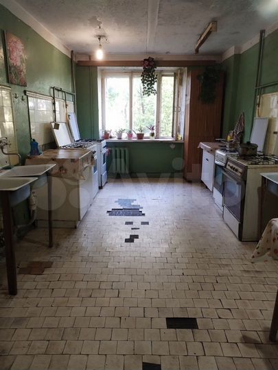 Комната 18 м² в 4-к., 3/5 эт.