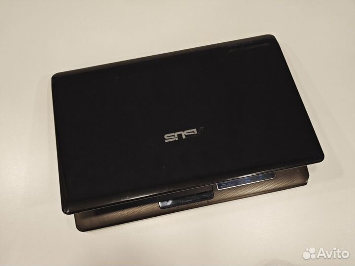Ноутбук asus i3 SSD