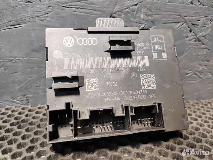 Блок управления дверьми задний левый Audi A6 C7