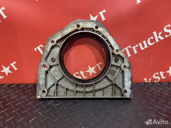 Крышка плиты двигателя 2016г