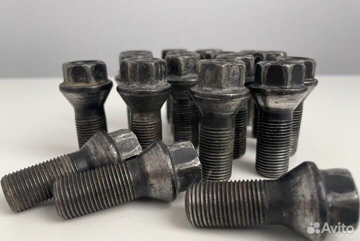 Болты колесные BMW