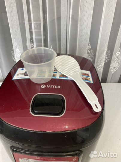 Мультиварка Vitek 4200 R