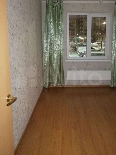 Комната 12 м² в 4-к., 1/9 эт.