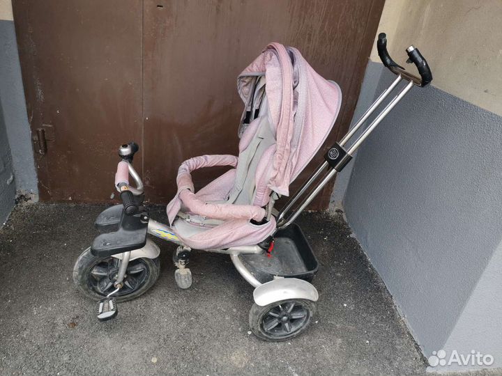 Трехколесный велосипед