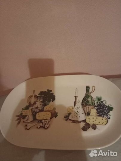 Поднос и 2 тарелки,фарфор гдр,винтаж70 -е годы