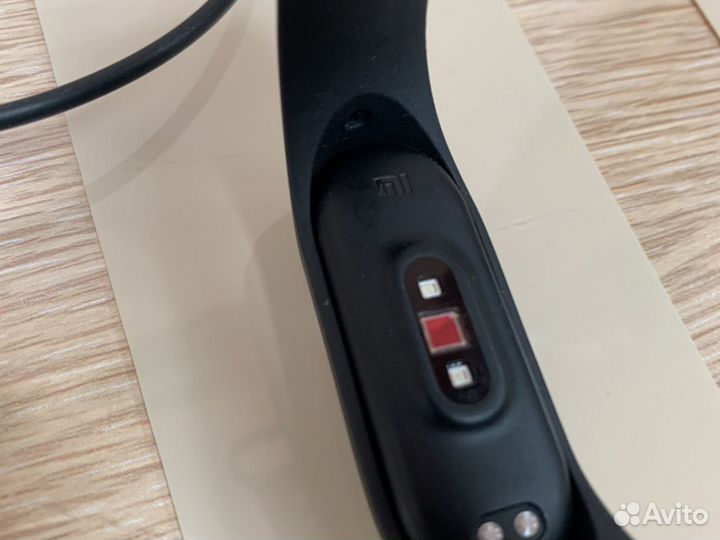 Фитнес браслет xiaomi mi band 4