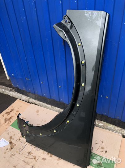 Крыло Renault Land Rover