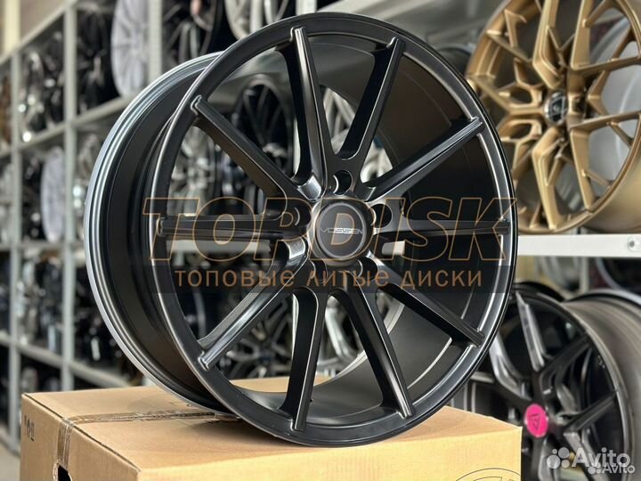 Литые диски Vossen VFS1 R18 8j ET+40 5*114.3