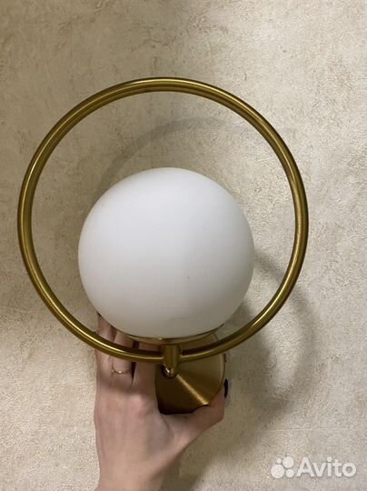 Настенный светильник бра