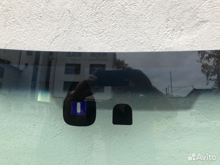 Mitsubishi L200/pajero sport 2006 - лобовое с дд