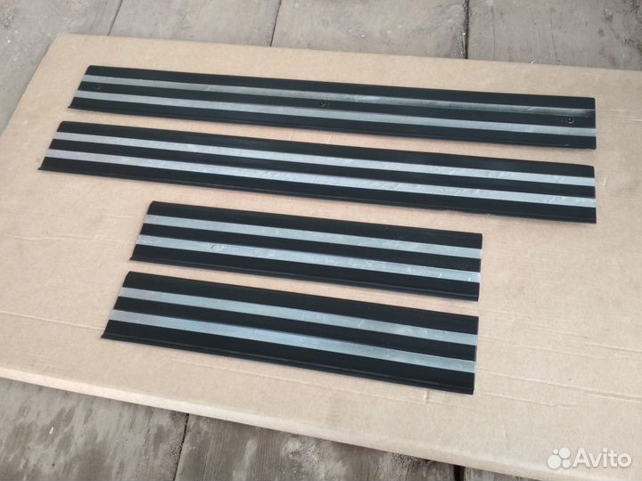 Накладки на пороги Бмв Bmw Е34