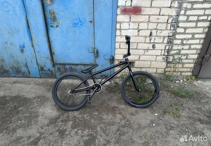 Трюковой велосипед bmx