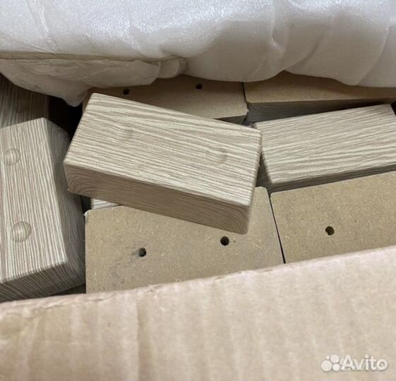 Накладки и ножки мебели