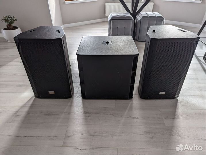 Комплект звуковой аппаратуры