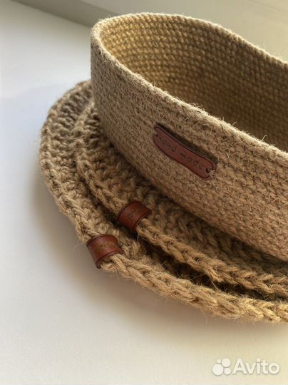 Набор корзинка и 2 подставки новые