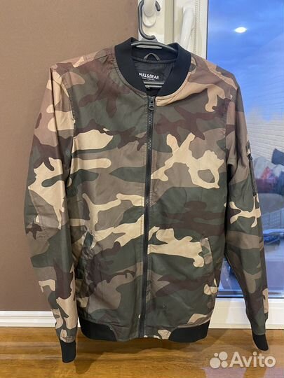 Бомбер pull and bear