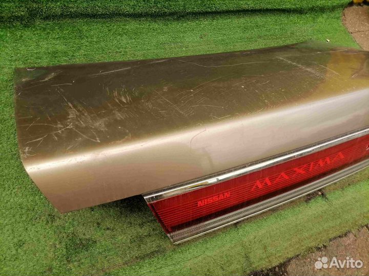 Крышка багажника Nissan Maxima J30