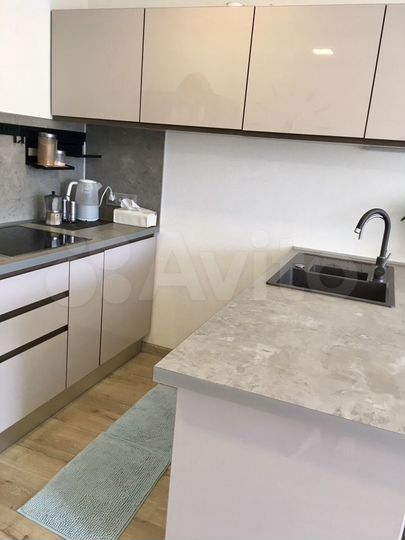 3-к. квартира, 70 м², 4/10 эт.