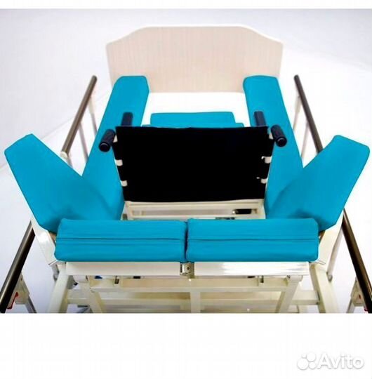 Медицинская кровать функциональная