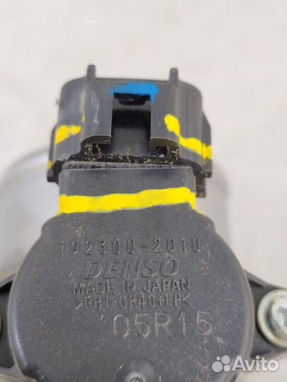 Дроссельная заслонка правая Toyota Land Cruiser