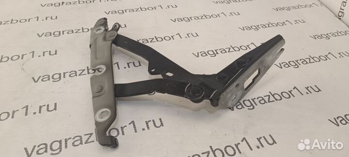 Петля крышки багажника Audi A6 (C6) III (2004–2008