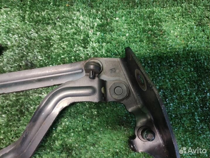 Петля багажника правая Mazda 6 (GG) 2006