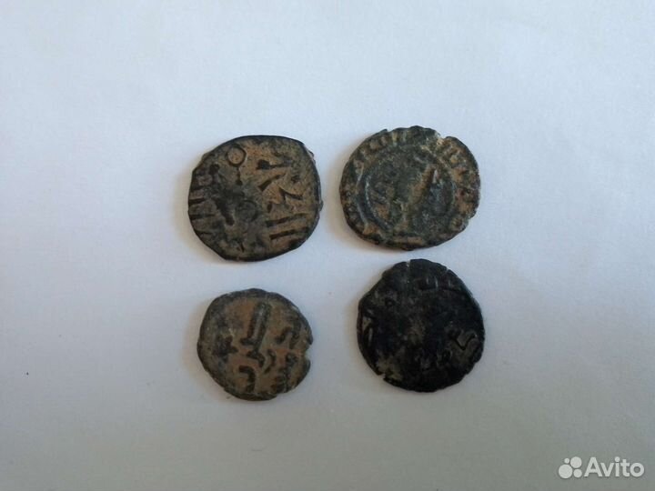 Монеты средневековых исламских государств