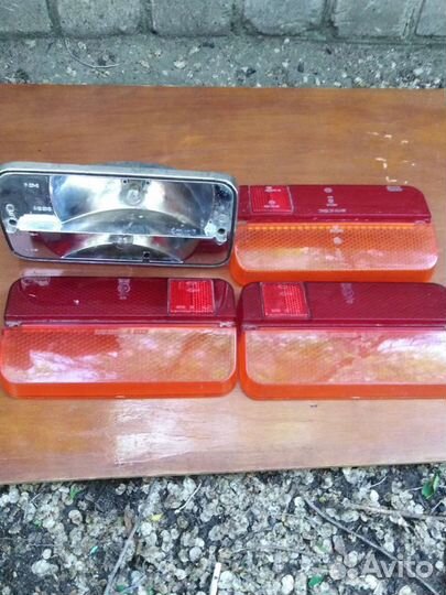 Задний фонарь от 2103 и стекла