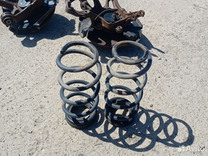 Пружины, подвески, задние мазда 6. 2010г