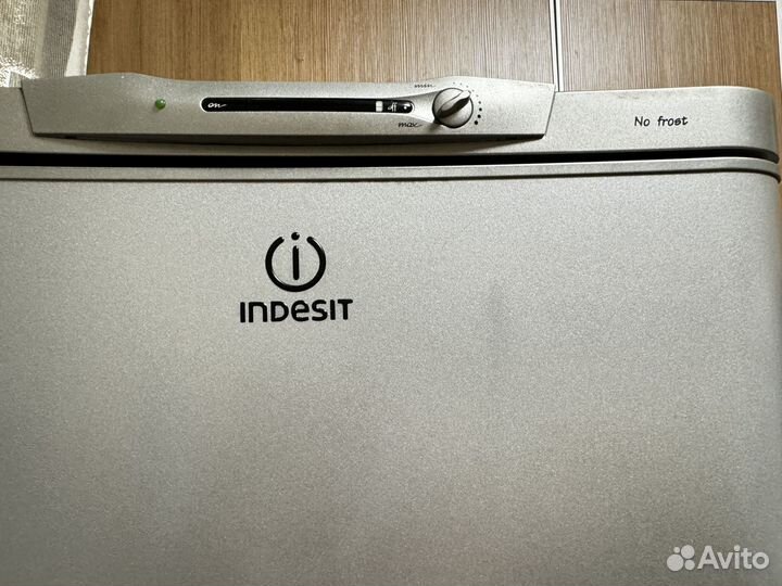 Холодильник бу indesit