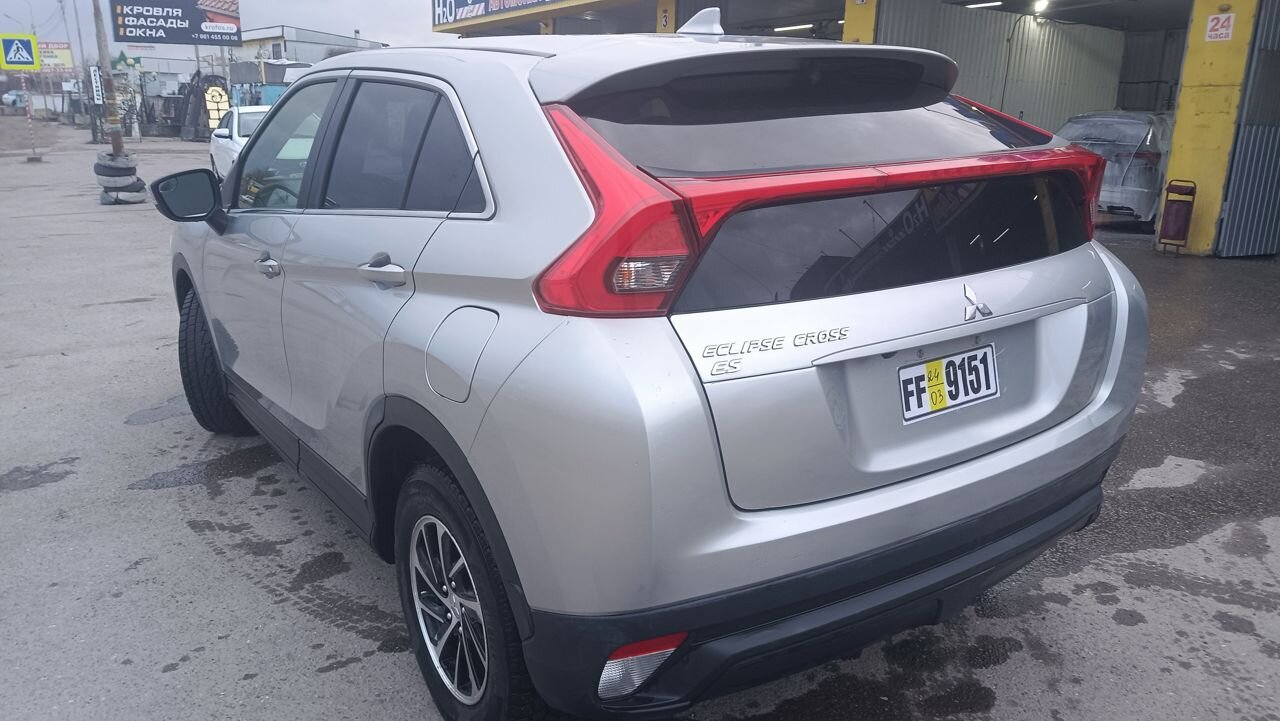 Mitsubishi Eclipse Cross: фото владельца
