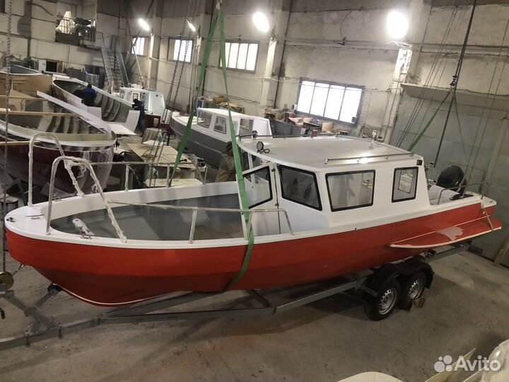 Сборщик/формовщик стеклопластиковых катеров