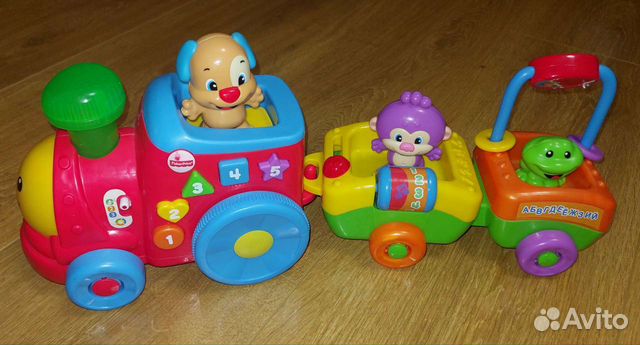 Паровозик fisher price