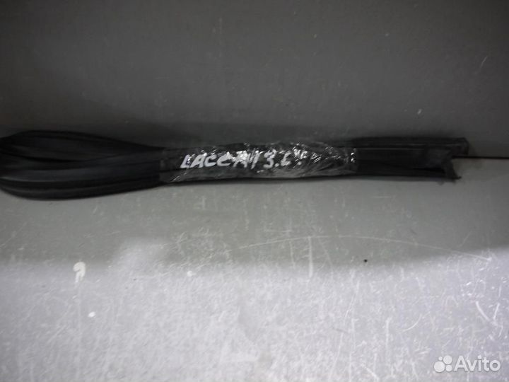 Уплотнитель двери задней левой (дверь верх) (хэтчб